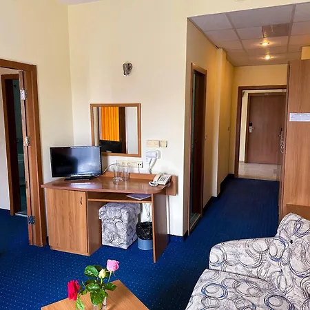 Perunika Golden Sands