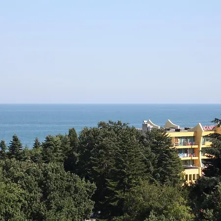 Perunika Zlate písky