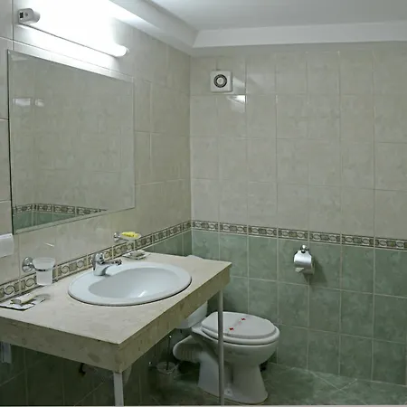 Perunika Hotel 3*