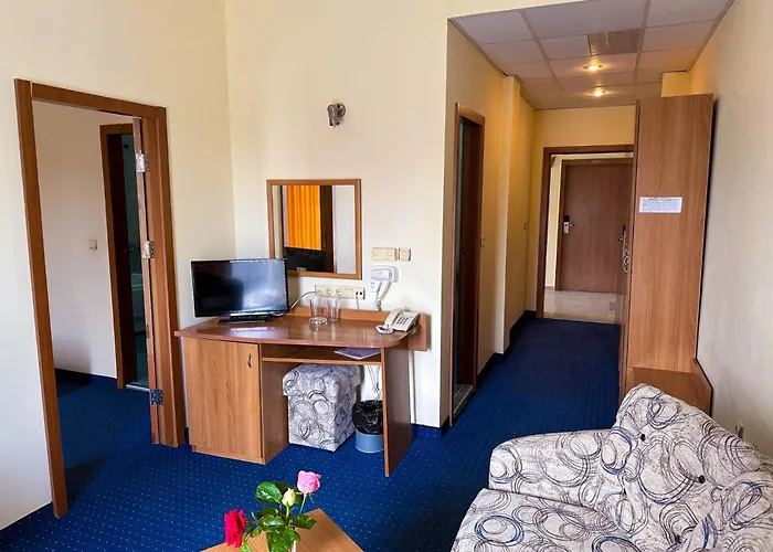 Perunika גולדן סנדס