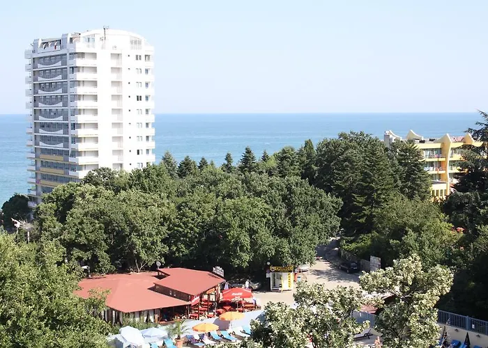 Perunika Golden Sands